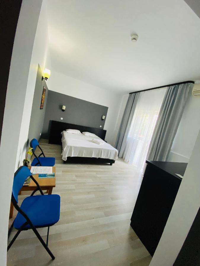 Hotel Blue Wave Năvodari Exteriér fotografie
